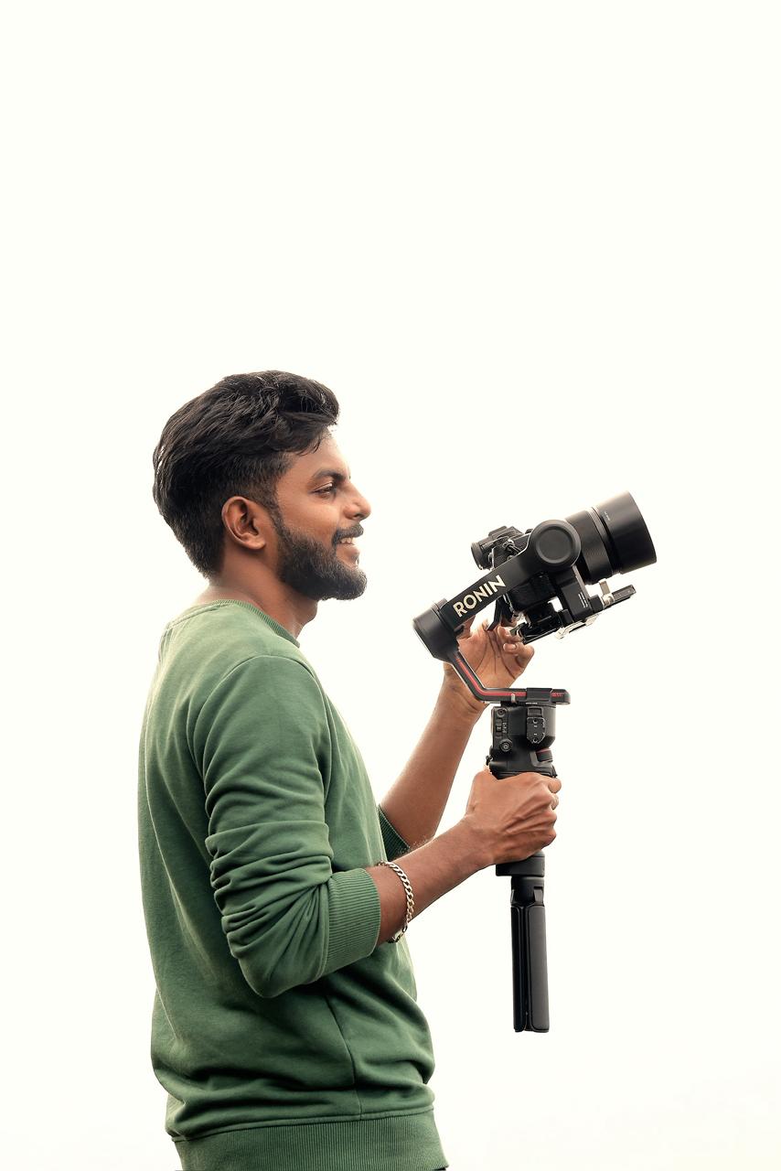 Behind the scenes — Pause Pictures